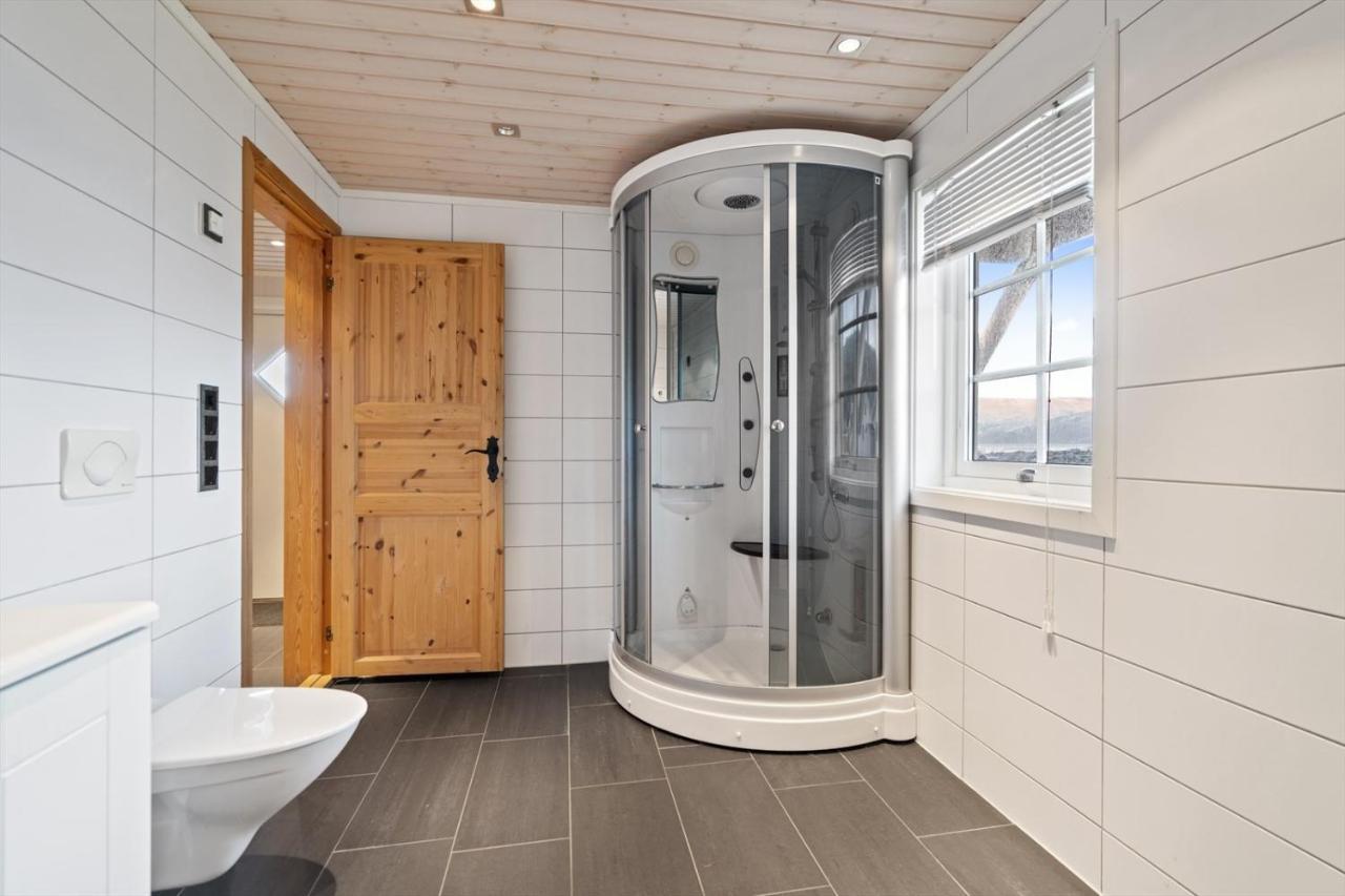 Idyllisk sjøhus på Naurstad Bodö Exteriör bild
